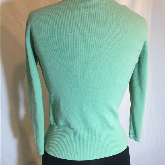 Mint green cardigan w white embroidered detail XS - Picture 4 of 8